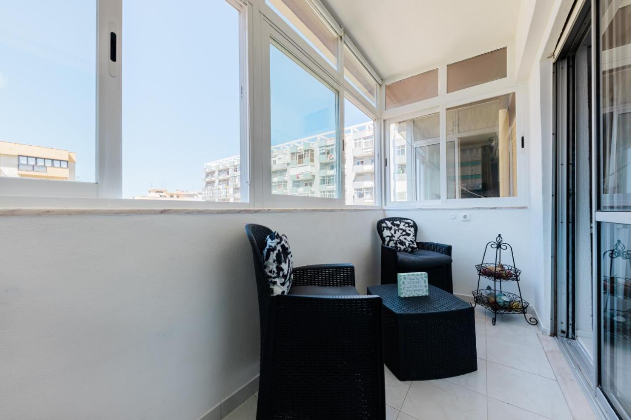 2 Room Condo - 5 Mins From Costa Da Caparica Beach & Bars Eksteriør billede