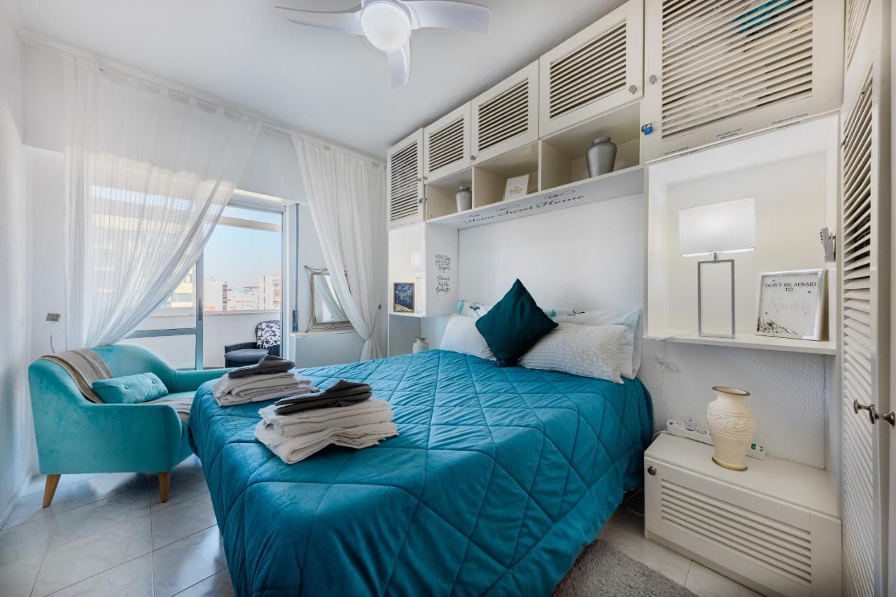 2 Room Condo - 5 Mins From Costa Da Caparica Beach & Bars Eksteriør billede