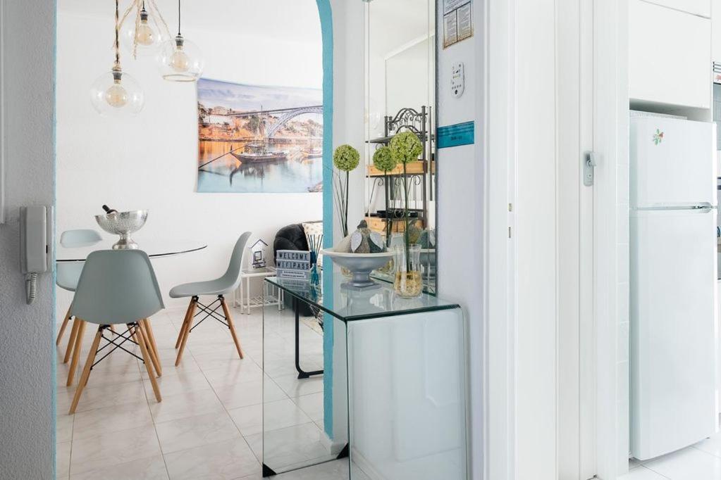 2 Room Condo - 5 Mins From Costa Da Caparica Beach & Bars Eksteriør billede