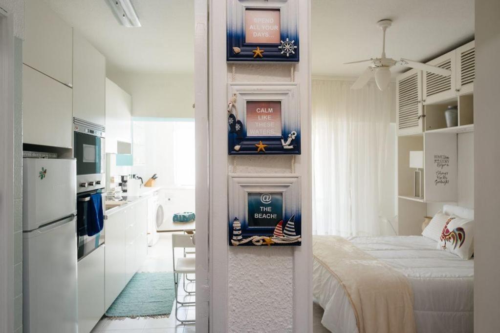 2 Room Condo - 5 Mins From Costa Da Caparica Beach & Bars Eksteriør billede