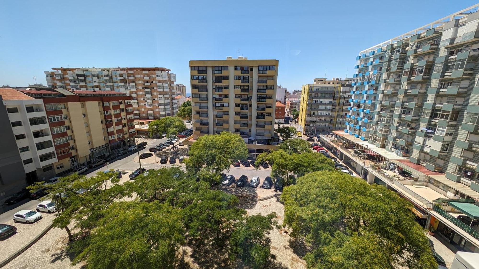 2 Room Condo - 5 Mins From Costa Da Caparica Beach & Bars Eksteriør billede