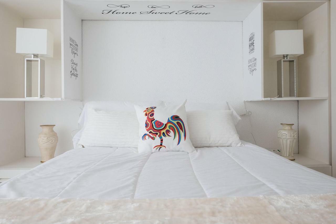 2 Room Condo - 5 Mins From Costa Da Caparica Beach & Bars Eksteriør billede